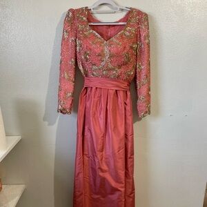 Vintage Victoria Royal Ltd Heavily Beaded Mauve Evening Dress Sz 12 Dramatic
